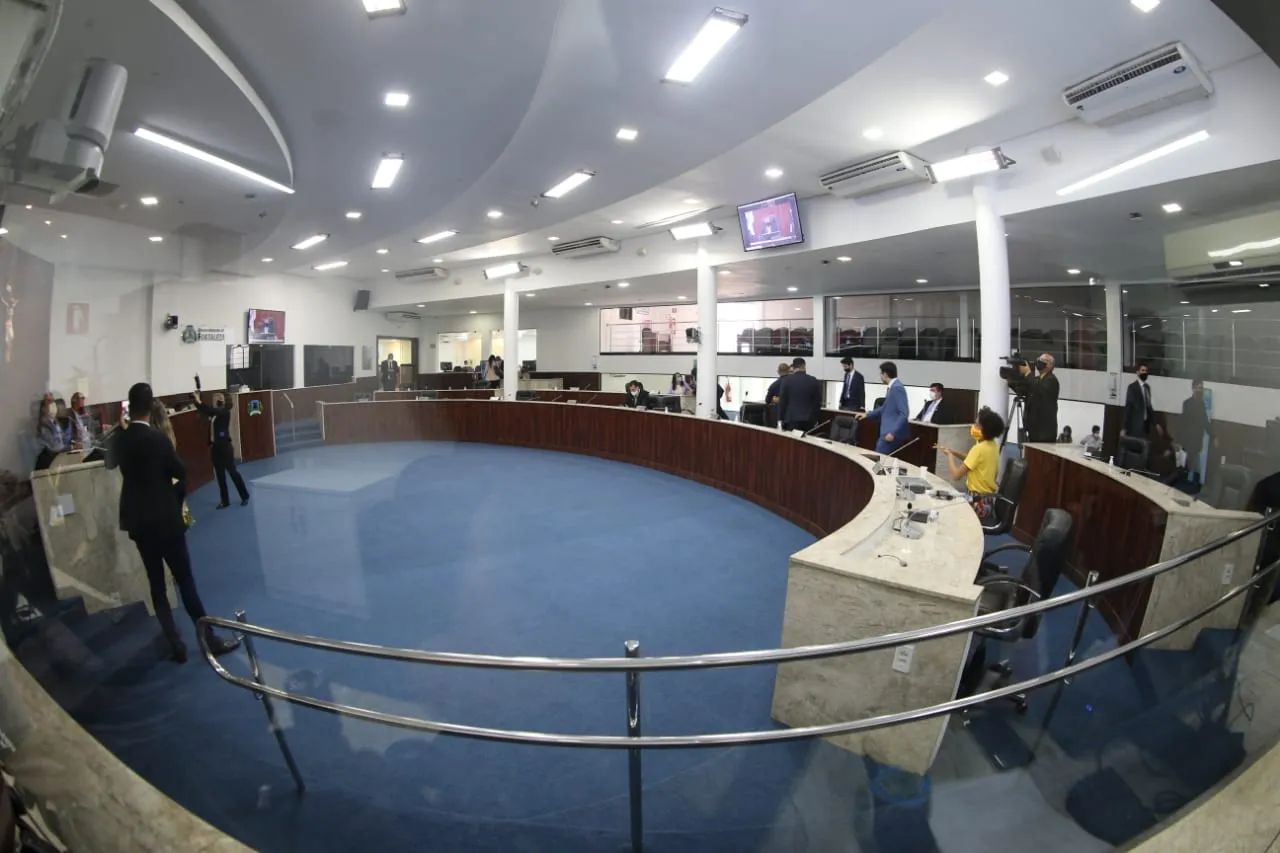 Vereadores participam, nesta terça, da primeira sessão ordinária do ano na Câmara Municipal, em formato híbrido