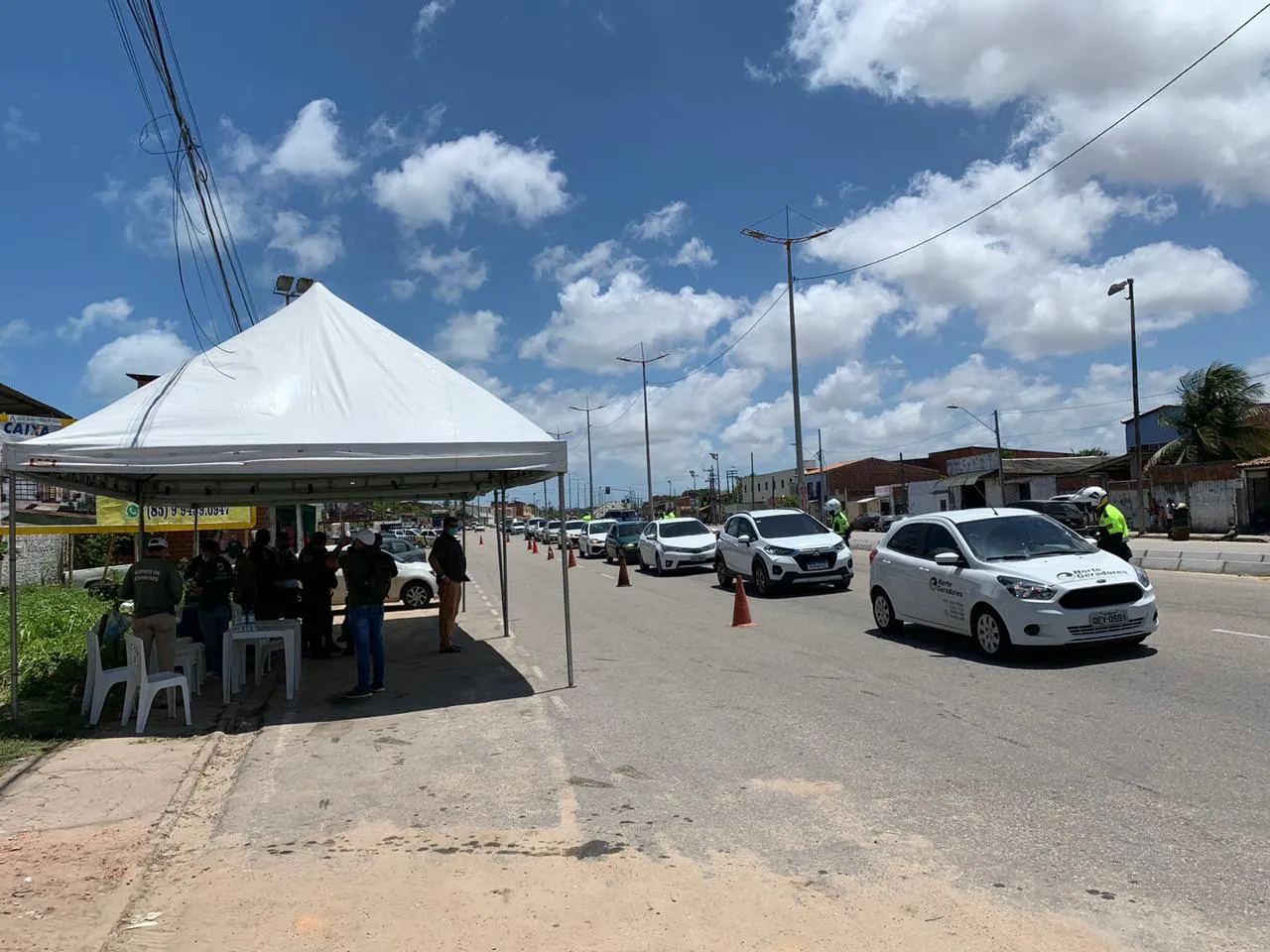Barreiras sanitárias foram instaladas na Avenida Mister Hull e na Barra do Ceará, principais acessos ao município