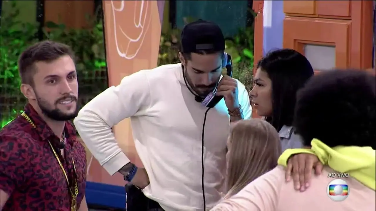 Arcrebiano atende o Big Fone