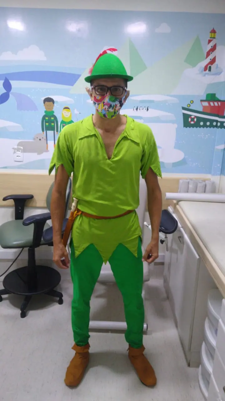 Enfermeiro da alegria em Fortaleza