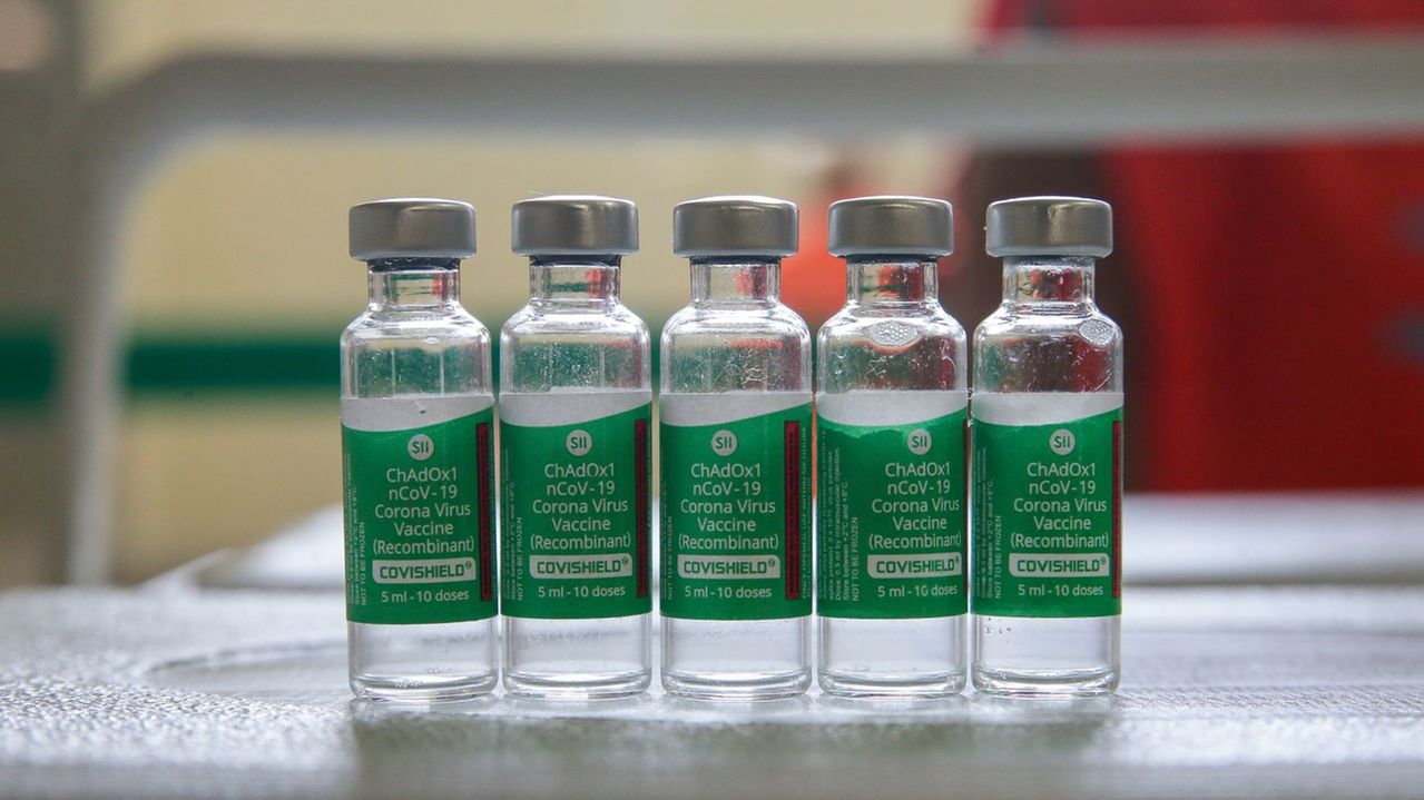 Resultado de imagem para Matéria-prima da vacina de Oxford chega ao Brasil
