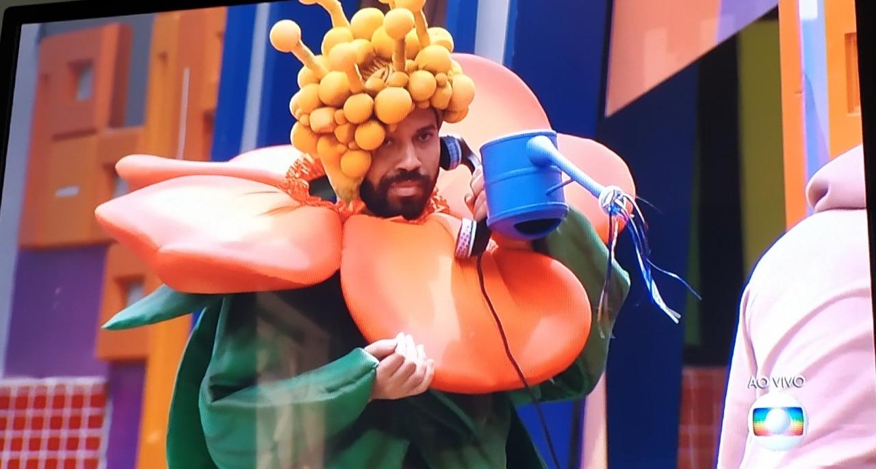 BBB 21: Gilberto atende Big Fone nesta manhã após Lucas deixar casa