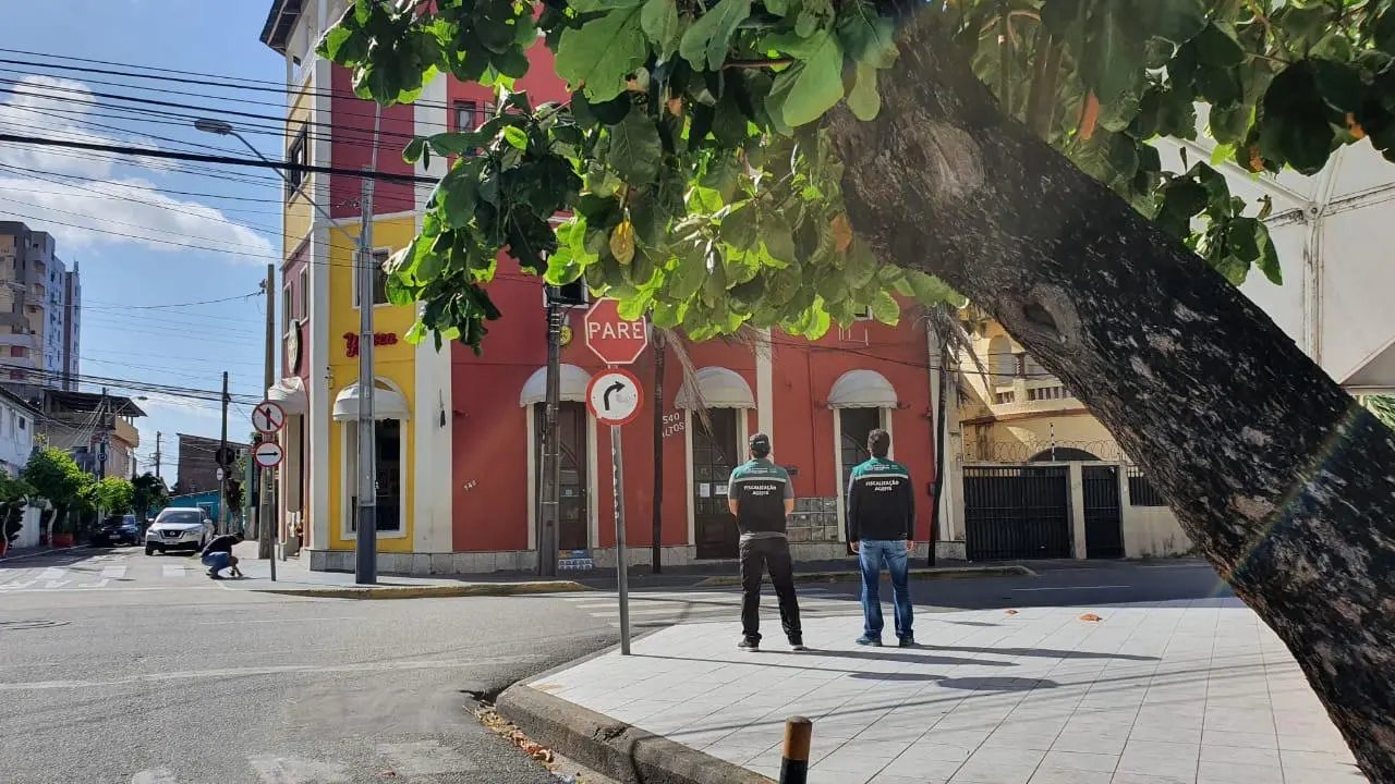 Fiscalização estabelecimentos comerciais