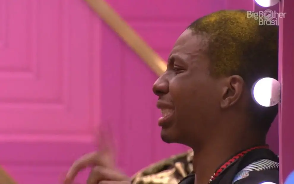 Lucas penteado chora no BBB