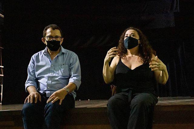 Atriz conversou com membros da  Seculfor em posse, nesta segunda-feira (8)