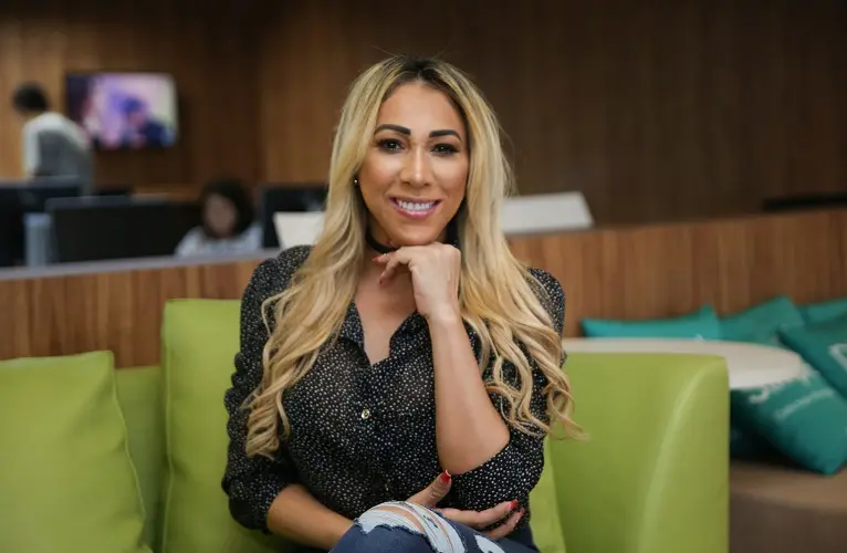 Taty Girl torce pela paraibana Juliette