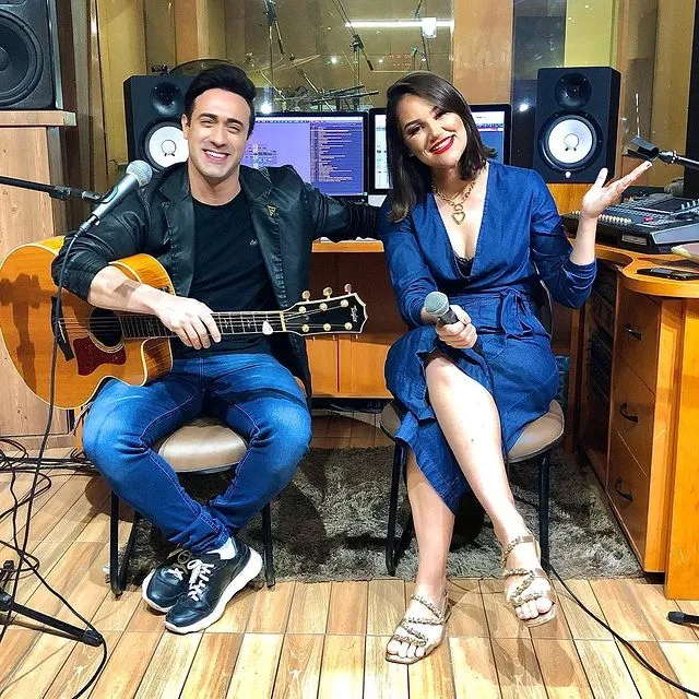 Dupla promete cantar sucessos como 