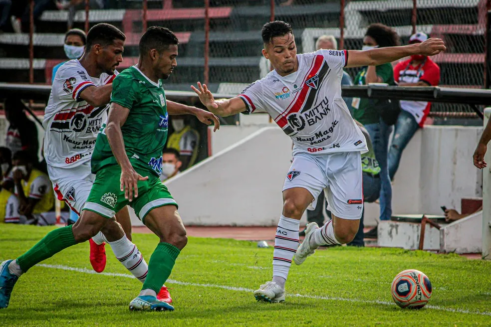 Duelo na fase de grupos terminou em empate
