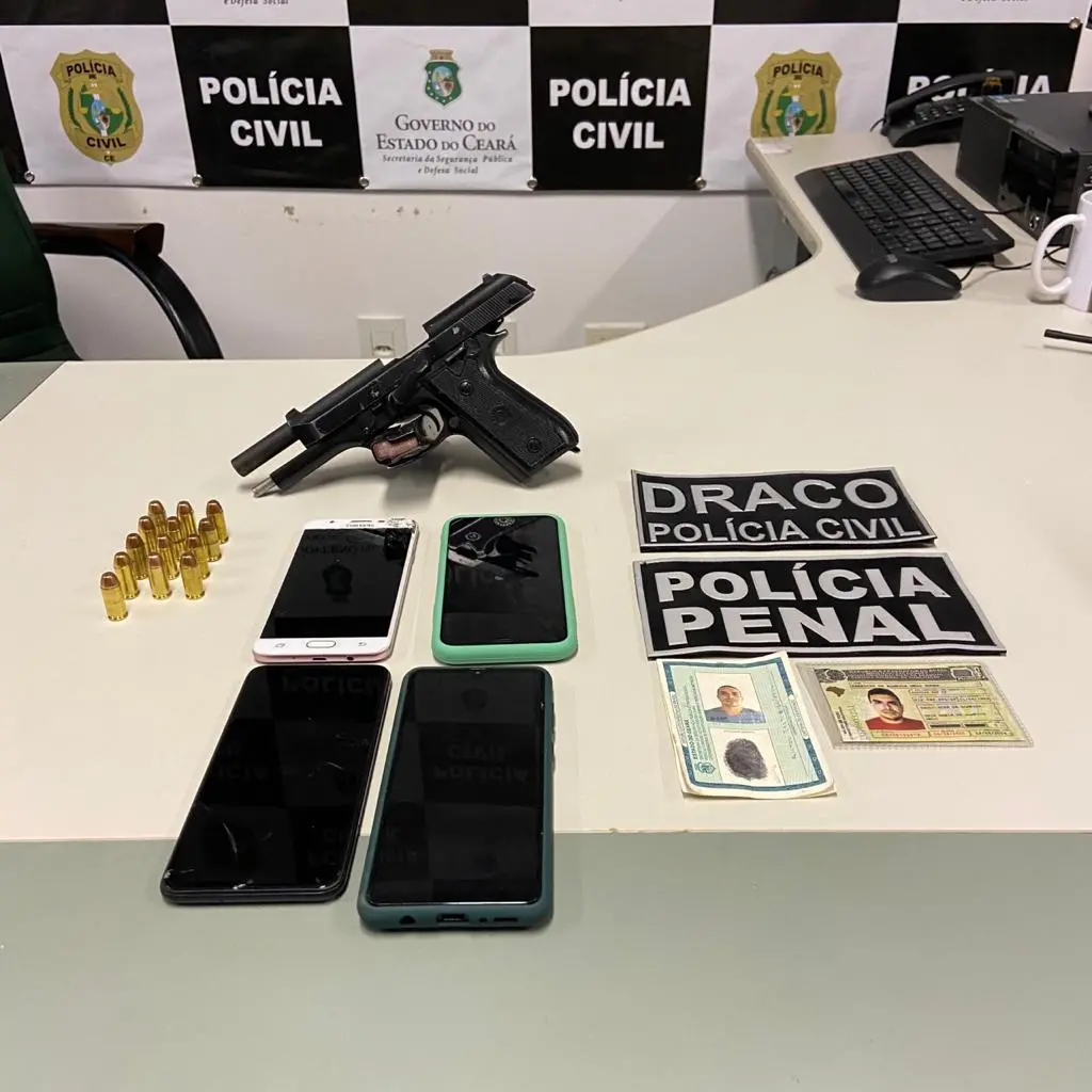 apreensão polícia/arma/celulares