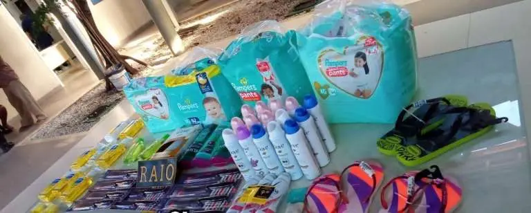 Produtos de higiene furtados em farmácia