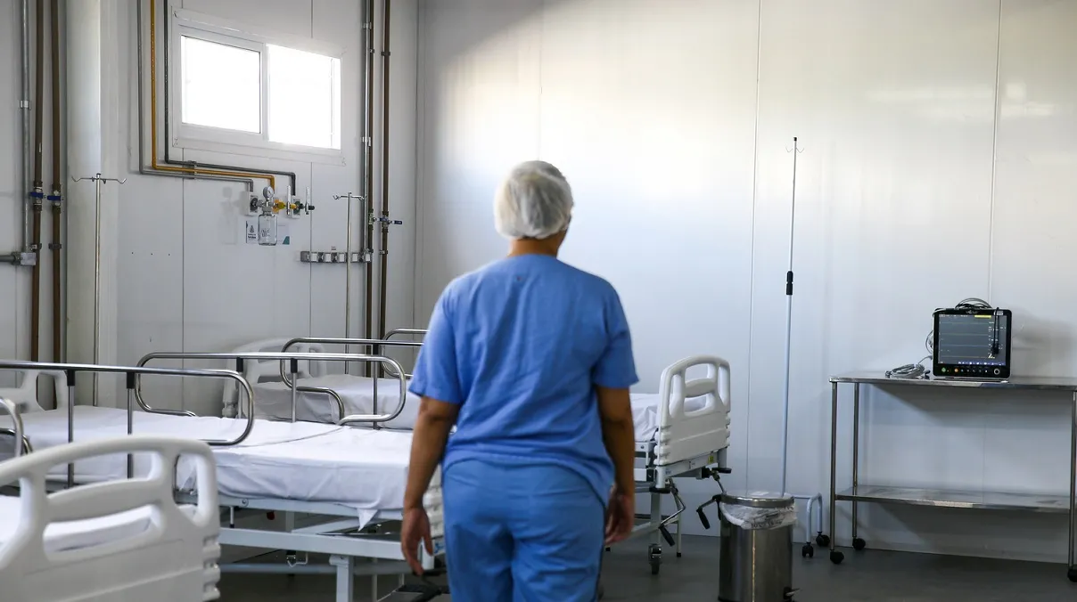 Novas cepas e sobreposição com outros vírus respiratórios trazem incertezas sobre a demanda futura.
