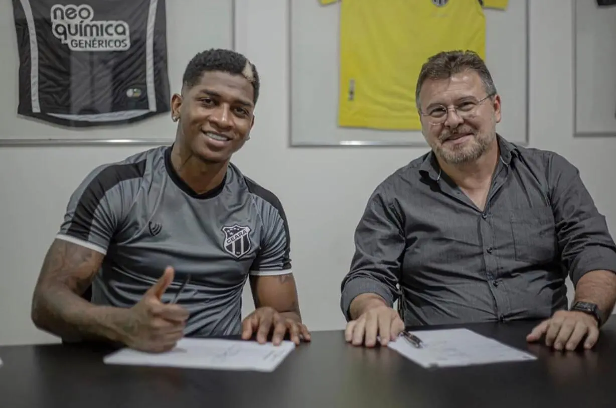 Yony González fechou com o Ceará por uma temporada em empréstimo junto ao Benfica