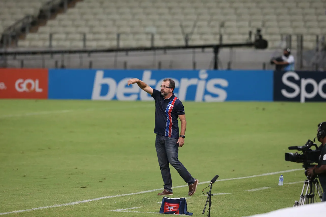 Para Enderson Moreira, o Fortaleza dominou a partida mas não foi efetivo