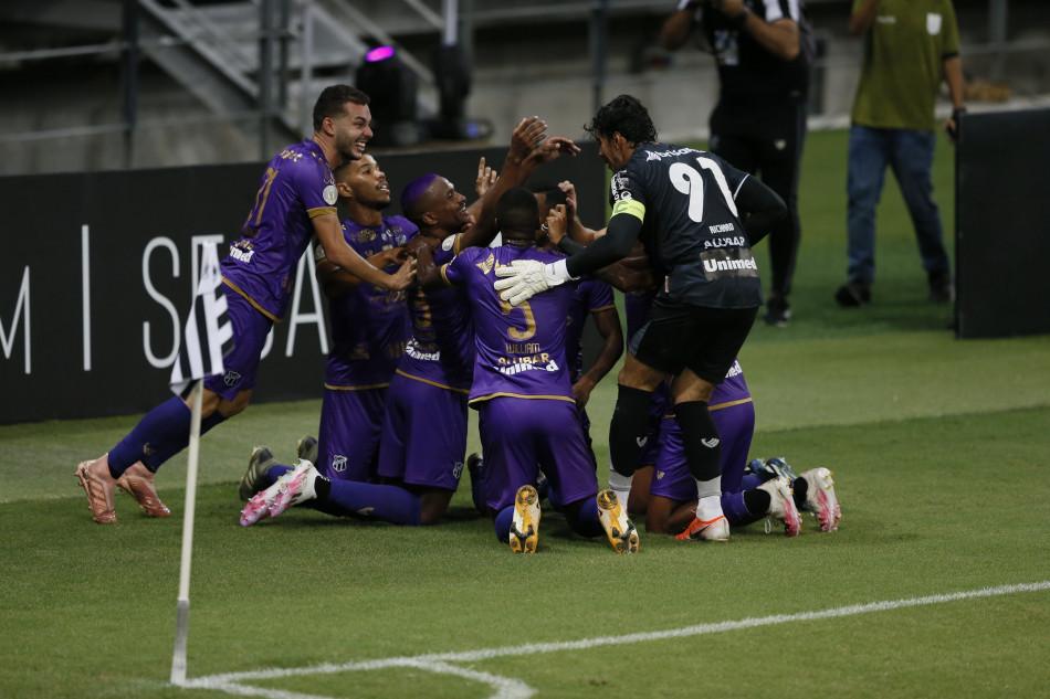 Ceará vence o Botafogo/SP no Castelão e se recupera na Série B - Jogada -  Diário do Nordeste