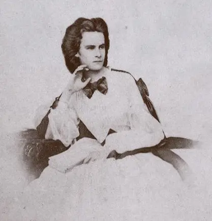 Helene, irmã mais velha se Sissi