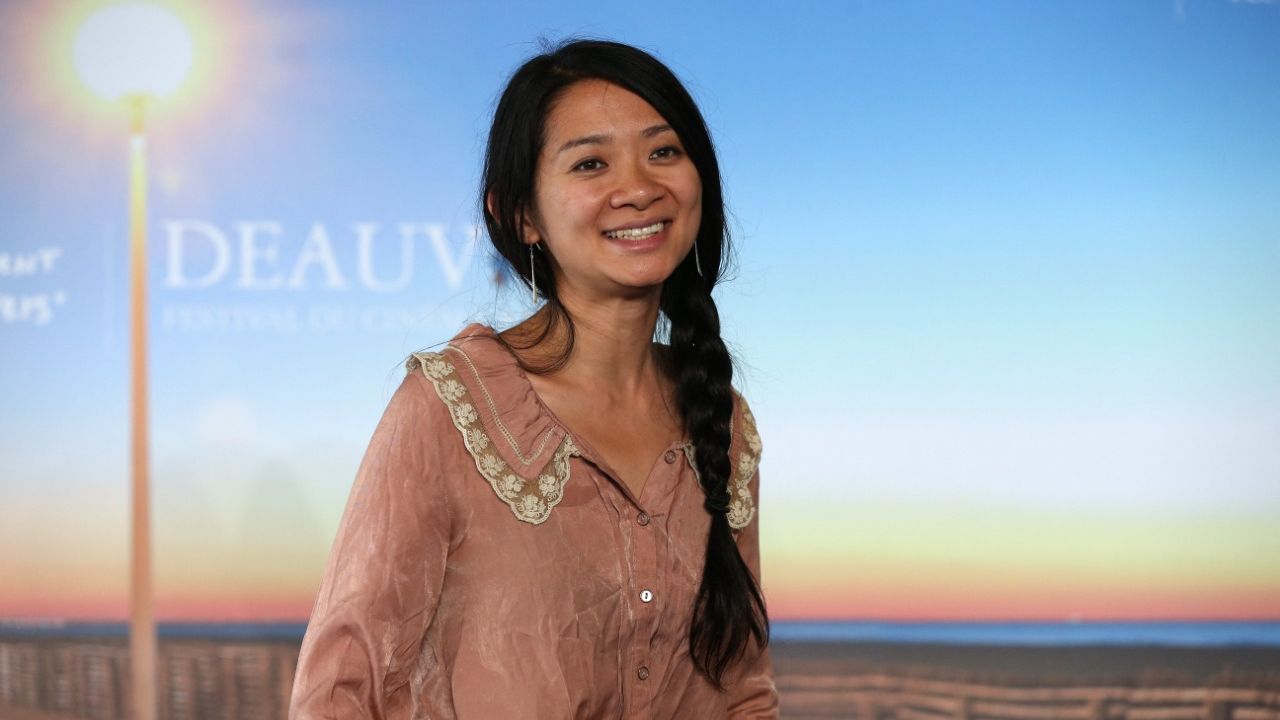 A diretora asiática Chloé Zhao foi a grande homenageada da noite (Crédito / Fonte / Crédito : Charly TRIBALLEAU / AFP)