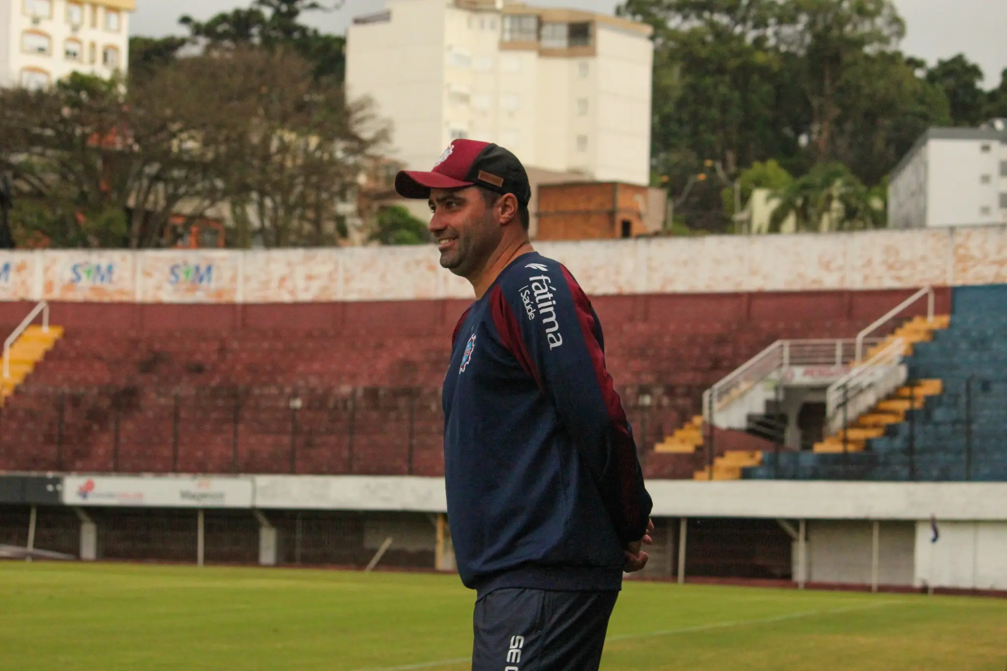 Técnico Rafael Lacerda tem apenas 36 anos e comanda o Caxias
