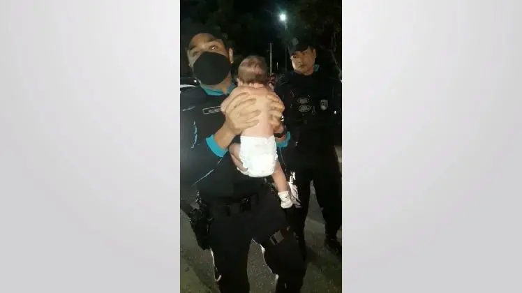 PM salva bebê engasgada