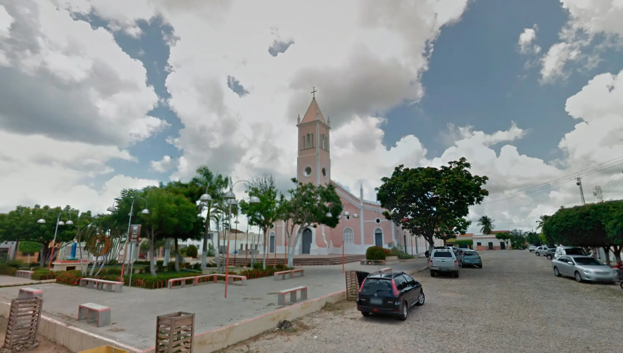 Imagem da igreja matriz do município cearense de Pentecoste tomada pelo Google Street View