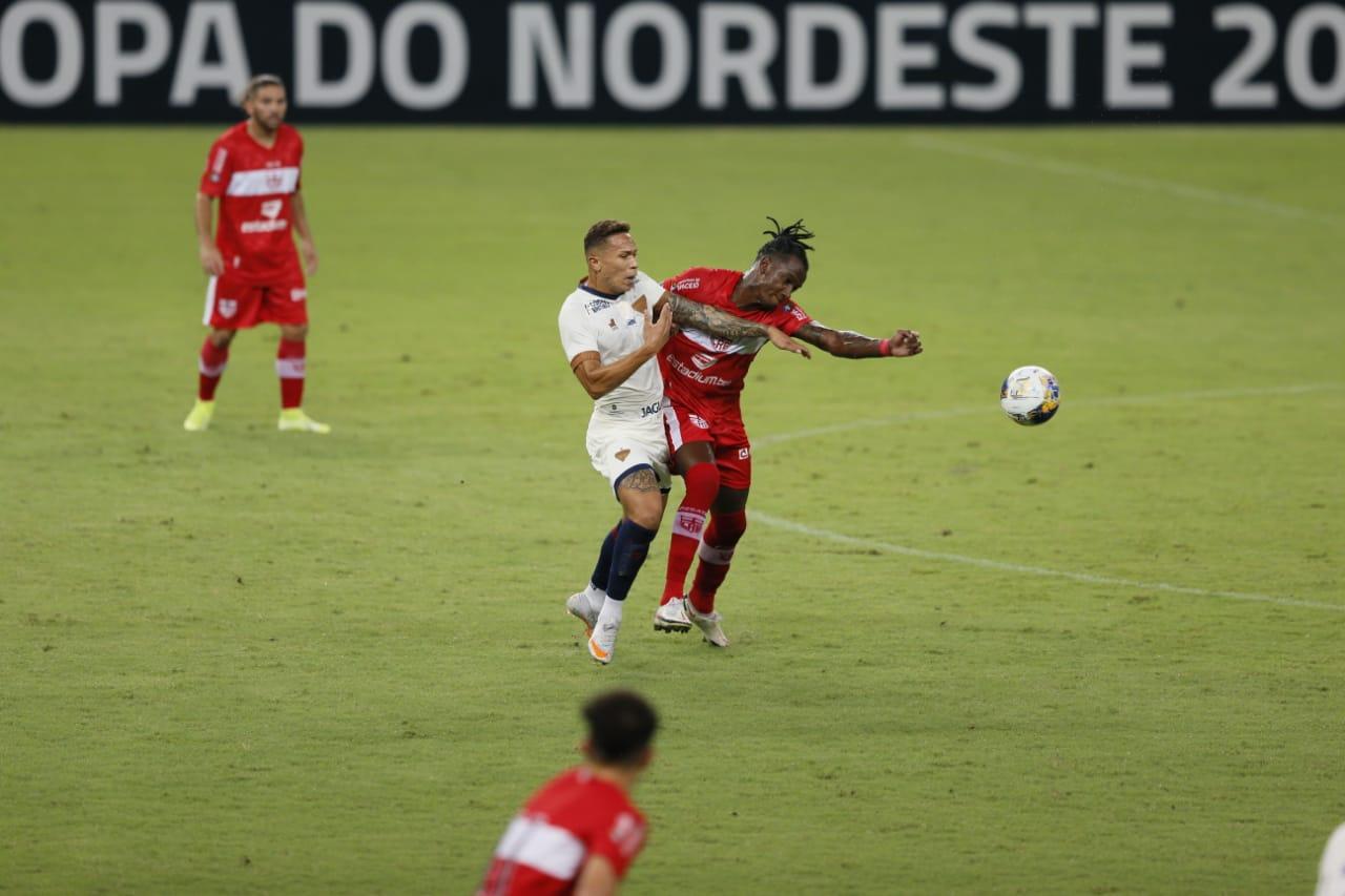 O volante Pablo fez a estreia como titular do Fortaleza na vitória contra o CRB