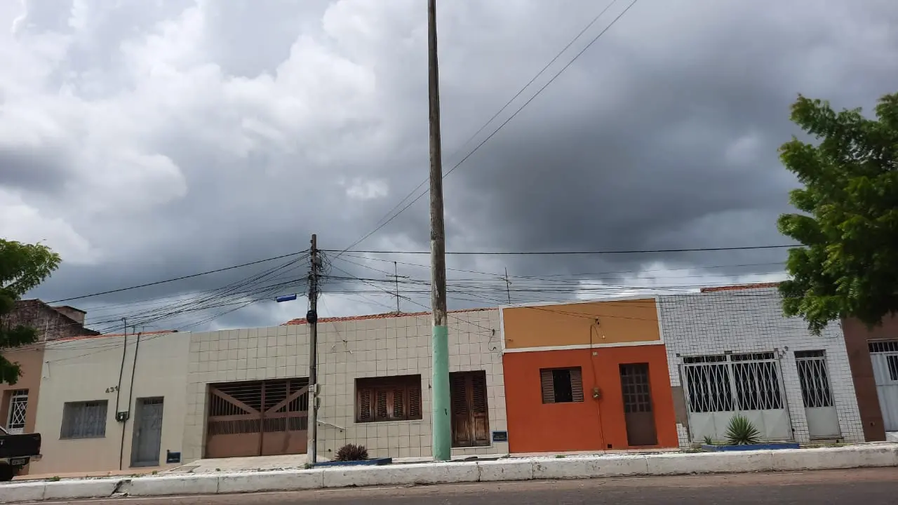 Mais de 70 municípios cearenses registram chuva