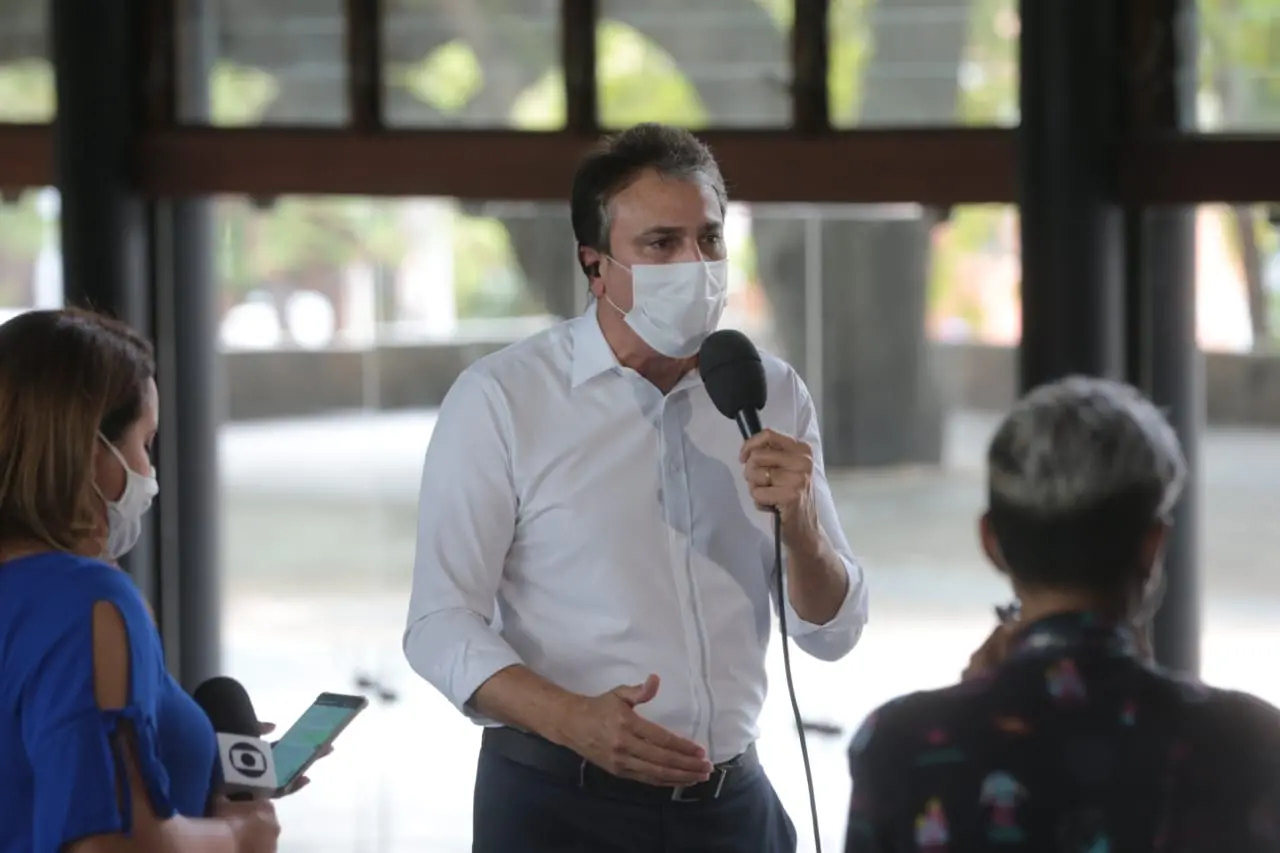 Camilo Santana concedeu entrevista exclusiva à TV Verdes Mares