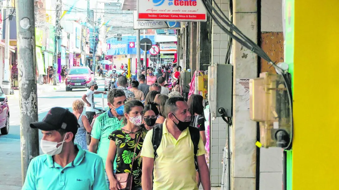 O comércio em Juazeiro do Norte segue funcionando normalmente