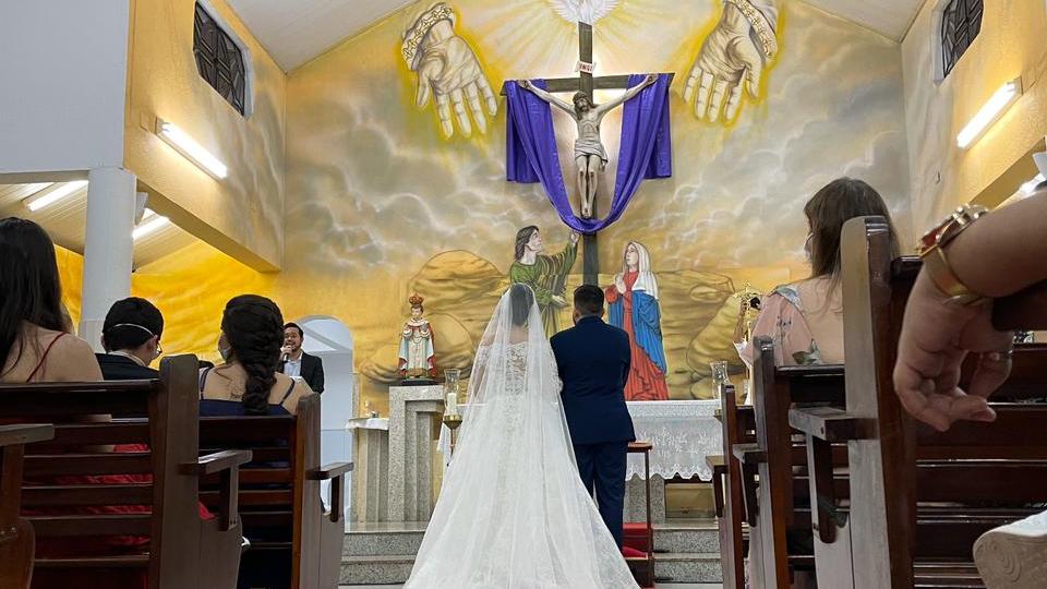 Noivos casam em igreja de Fortaleza antes de lockdown