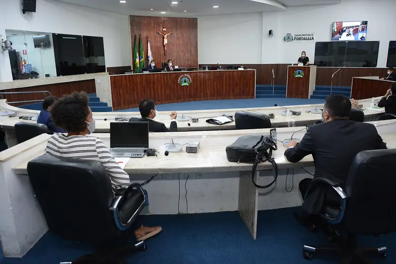 Pelo menos três vereadores usaram as redes sociais para anunciar a iniciativa