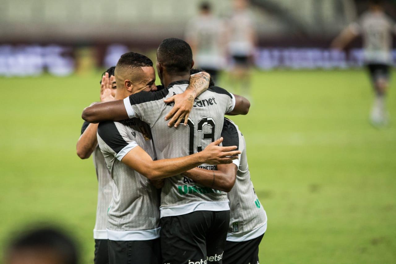 O Ceará anunciou a contratação de 11 jogadores no início da temporada de 2021