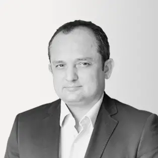 Retrato frontal Allisson Martins