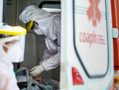 Transferência de pacientes Covid-19 em ambulâncias do SAMU no Ceará