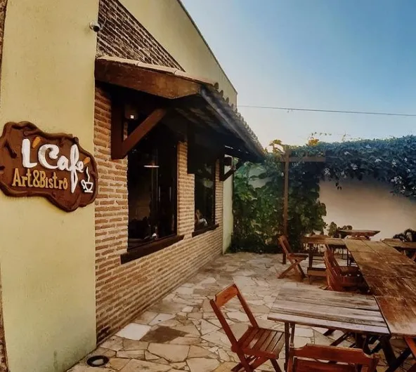 L' Café Art & Bistrô