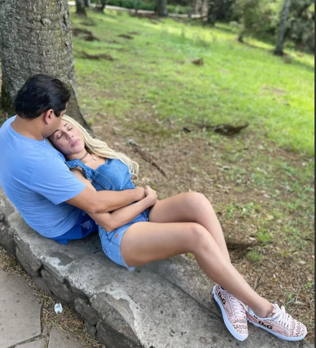 Taty Girl sempre mostrou a relação amorosa com o ex-marido em casa e viagens nas redes sociais