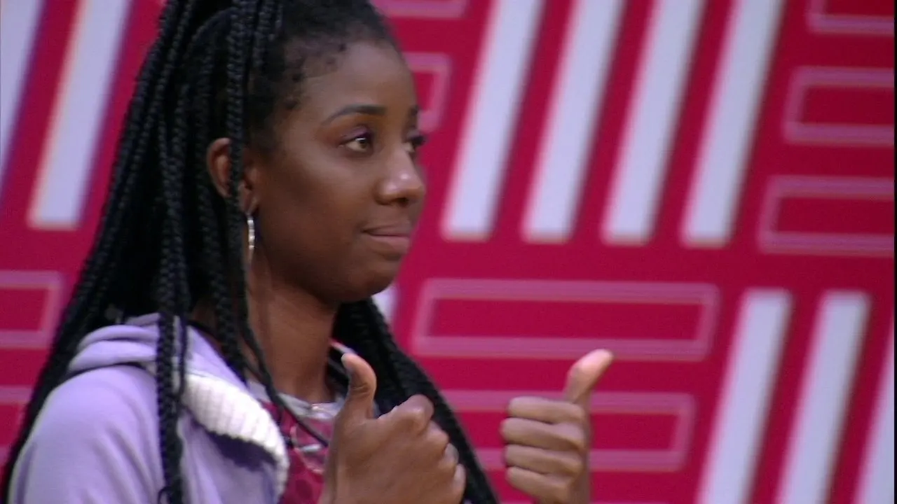 Camilla de Lucas pede para deixar prova do Líder