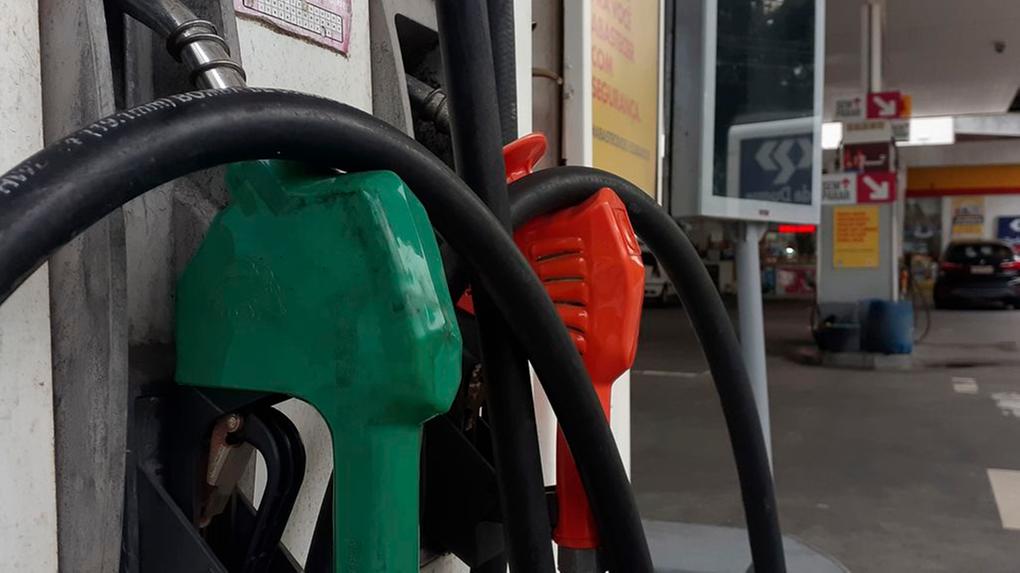 Valor da gasolina deve cair R$ 0,14 nas refinarias
