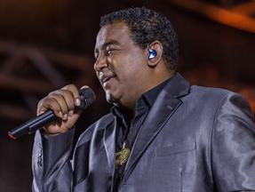 Vocalista Luiz Carlos do Raça Negra