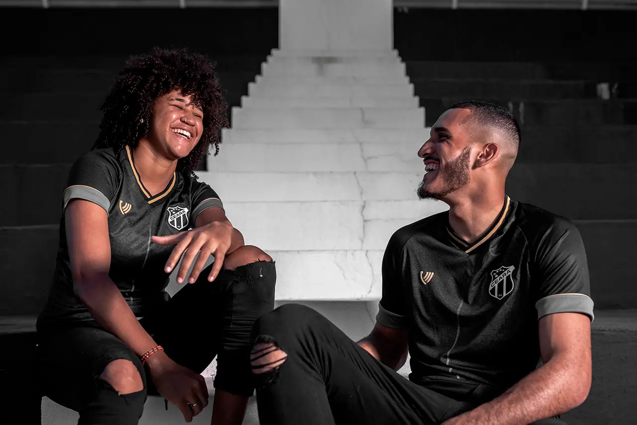 A Nação Alvinegra foi uma camisa produzida através de um concurso de design com a torcida