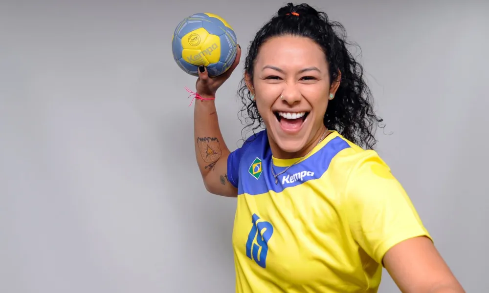 Elaine Gomes é figura presente na Seleção Brasileira de handebol feminino