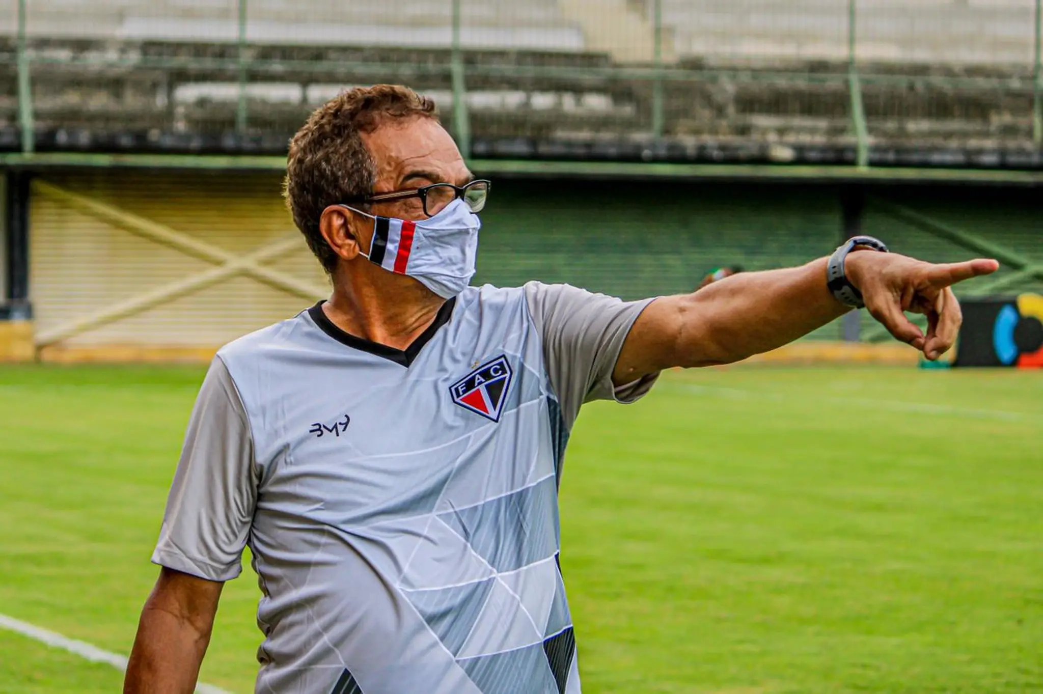 Francisco Diá no comando do Ferroviário pela Copa do Brasil