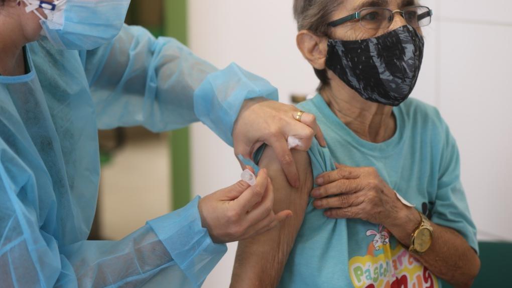 Vacinação em Fortaleza é ampliada até domingo (28)