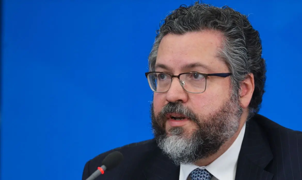Ernesto Araújo é ministro das Relações Exteriores no Brasil.