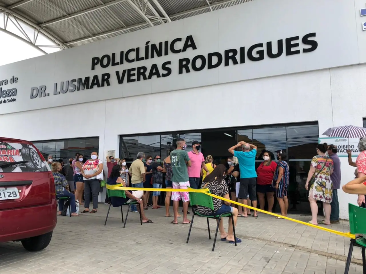 Fila em policlínica do Jóquei Clube