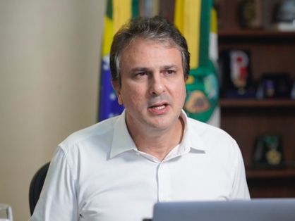 Camilo Santana, governador do Ceará, em uma transmissão ao vivo, diz que continuará agindo da mesma forma nas medidas de isolamento no estado, mesmo após sofrer ameaças de morte.