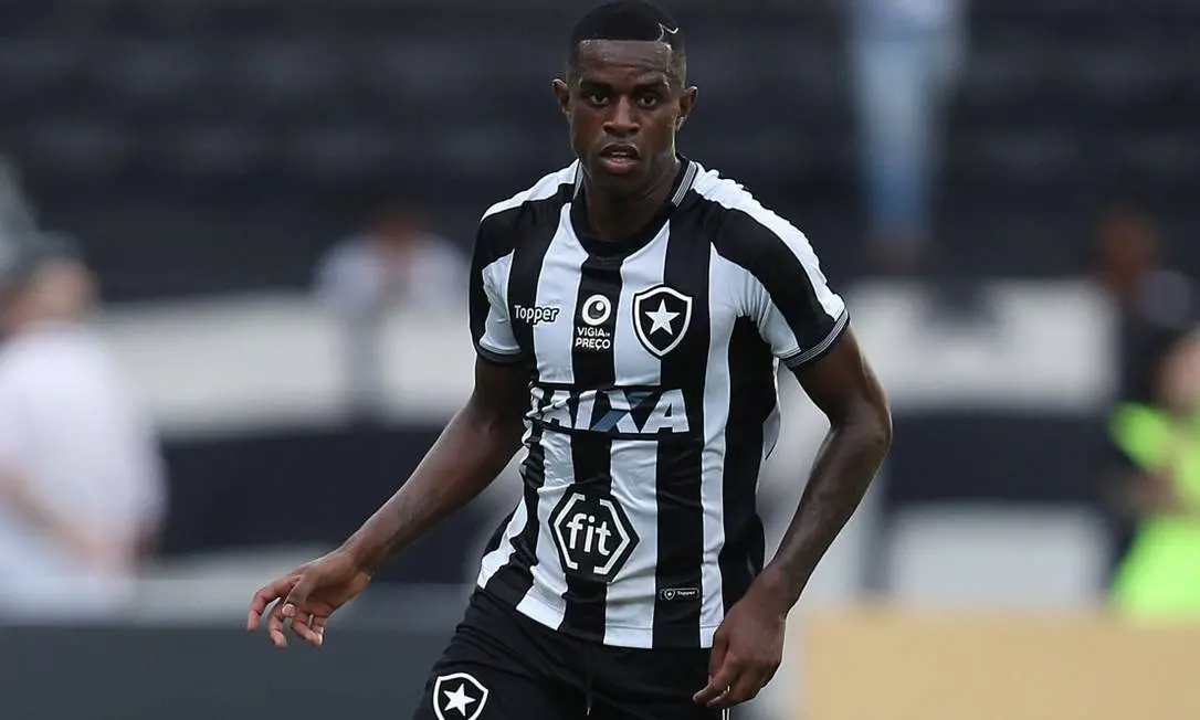 Marcelo Benevenuto tem contrato com o Botafogo até 2023