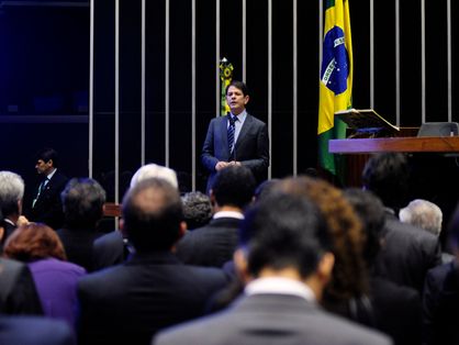 Cid Gomes discursa na Câmara dos Deputados, à época presidida por Eduardo Cunha
