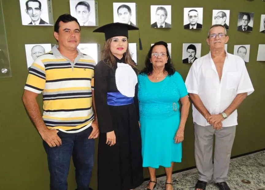 Os pais foram como faróis iluminando os caminhos de Maria Geliane, estando presente para dar forças em todos os desafios enfrentados ao longo da vida