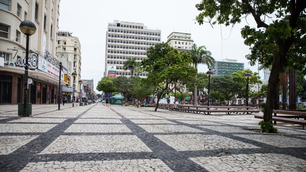 Praça do Ferreira vazia