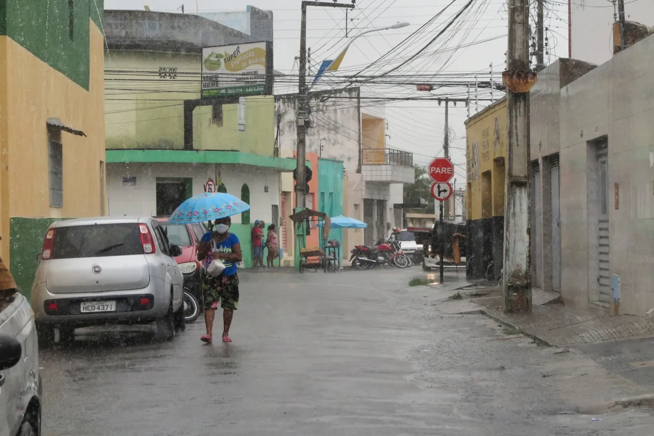 A maioria das chuvas neste mês decorreu de formação de áreas de instabilidade – calor e umidade – e beneficiou mais a região do Cariri