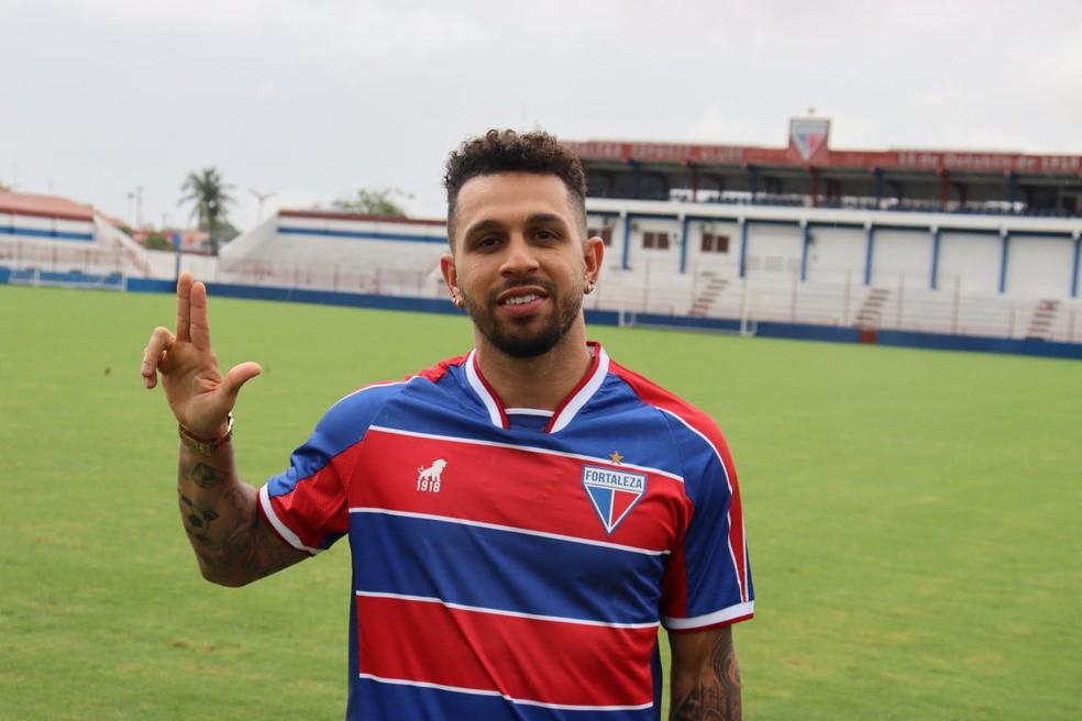 Com contrato curto, Wellington Nem reforça físico no Fortaleza e